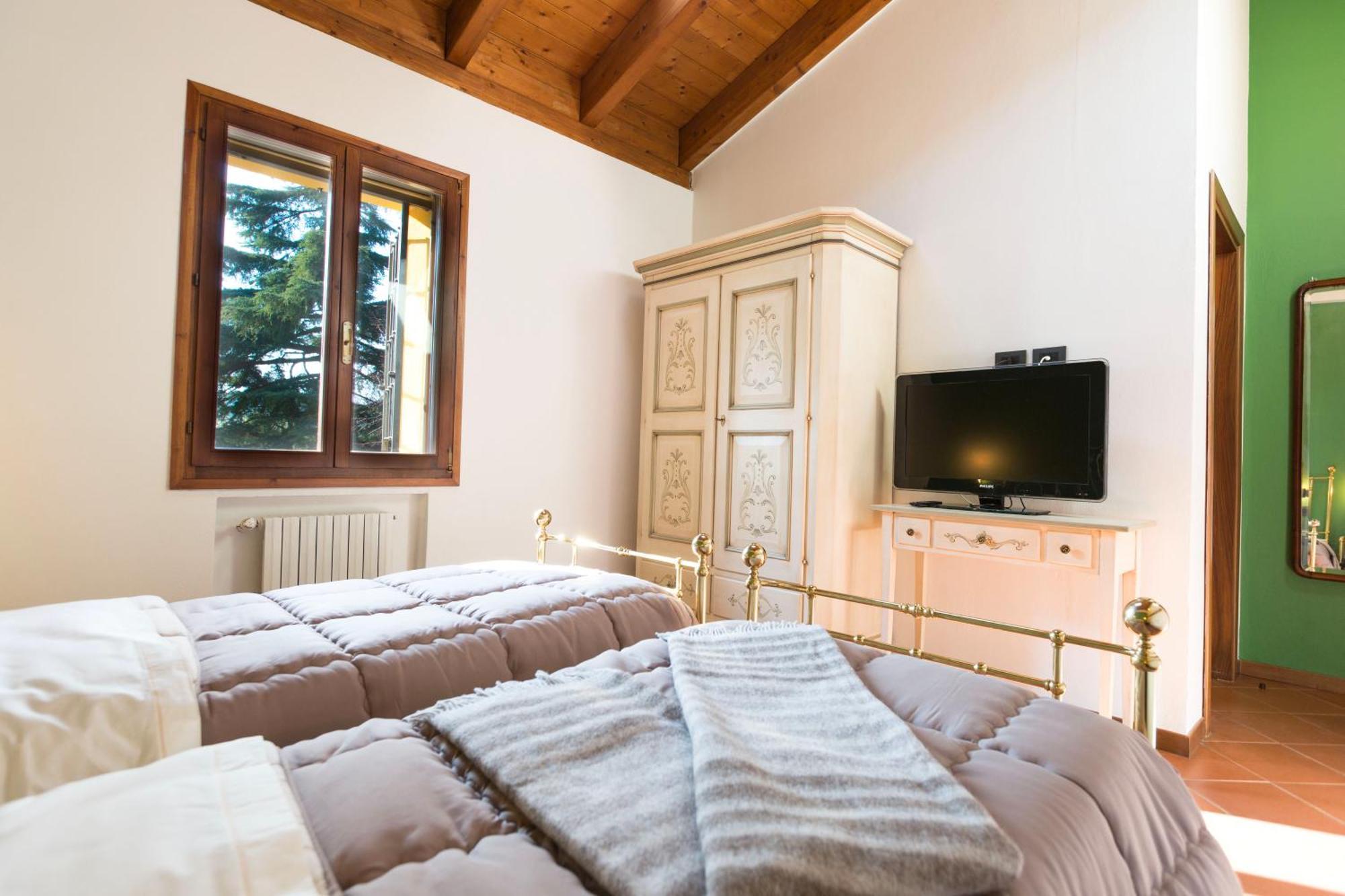 Room&Breakfast La Gramadora Castel San Pietro Terme Eksteriør billede